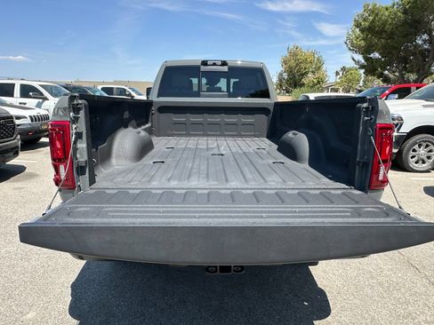 New 2026 RAM 2500 Laramie AWD/4WD image 18