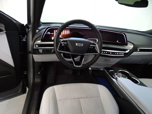 Certified 2024 Cadillac Lyriq Luxury w/ LPO, Floor Liner Package AWD/4WD image 5