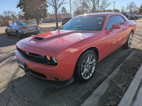 Used 2023 Dodge Challenger GT image 4