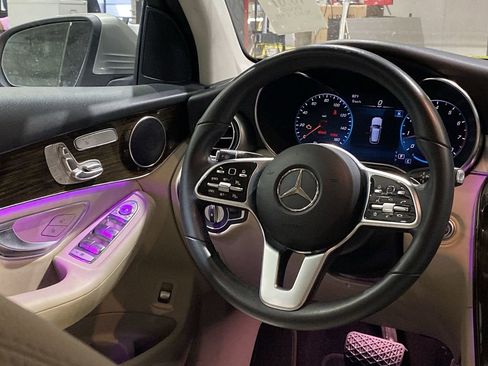 Certified 2022 Mercedes-Benz GLC 300 w/ Premium Package Lite image 3