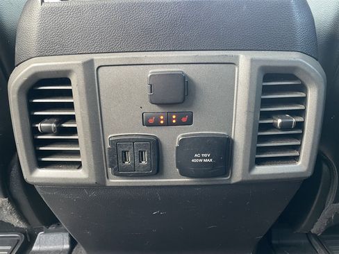 Used 2019 Ford F150 Raptor w/ Equipment Group 802A Luxury image 38