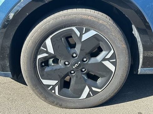Used 2024 Kia Niro Wind FWD image 4