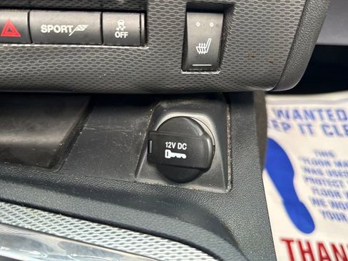 Used 2013 Dodge Challenger R/T Plus image 33