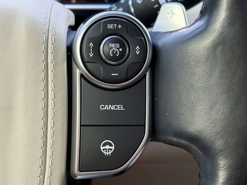 Used 2016 Land Rover Range Rover Long Wheelbase Autobiography image 13