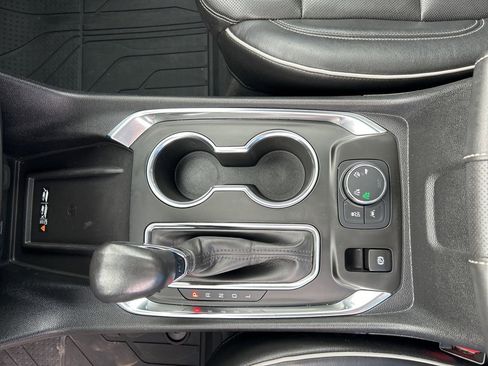 Certified 2021 Chevrolet Traverse High Country image 38