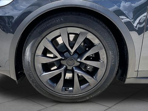 Used 2024 Tesla Model X AWD/4WD image 9