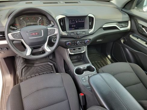 Used 2024 GMC Terrain SLE w/ Driver Convenience Package FWD image 18