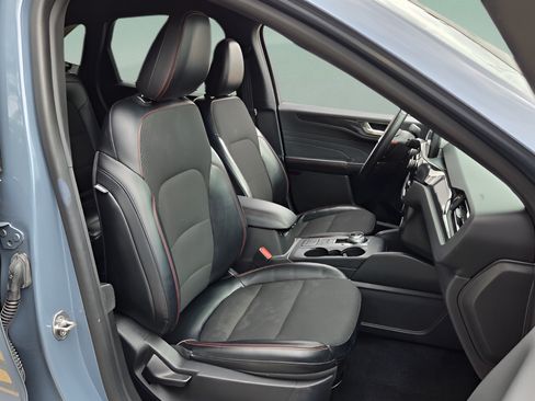 Used 2024 Ford Escape ST-Line FWD image 15