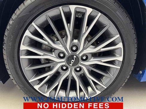 Used 2022 Kia Forte GT-Line w/ GT-Line Technology Package FWD image 9
