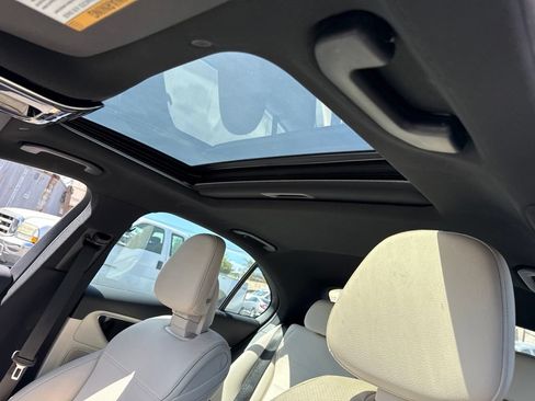 Used 2025 Mercedes-Benz C 300 4MATIC Sedan image 11