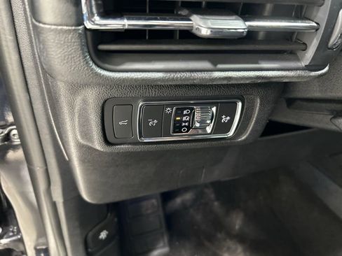 Certified 2022 Lincoln Corsair AWD w/ Premium Package image 10