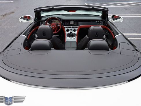 Used 2022 Bentley Continental GT V8 AWD/4WD image 12