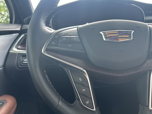 Used 2025 Cadillac XT5 Premium Luxury w/ Technology Package FWD image 18