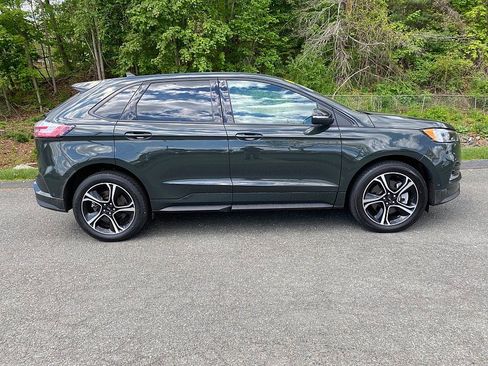 Used 2022 Ford Edge ST w/ Equipment Group 401A AWD/4WD image 5
