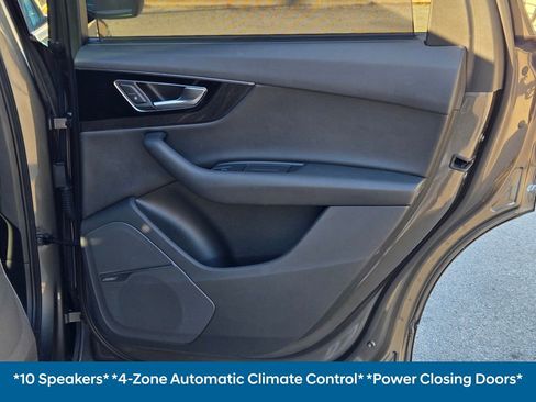 Used 2018 Audi Q7 3.0T Prestige image 14