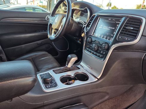 Used 2018 Jeep Grand Cherokee Summit w/ Platinum Series Group AWD/4WD image 19