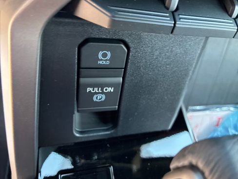 New 2026 Toyota Tundra Limited AWD/4WD image 39