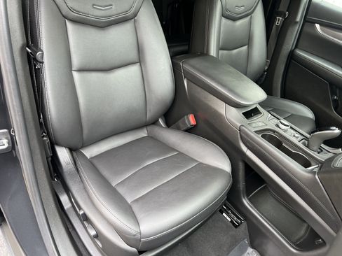 Used 2020 Cadillac XT5 Luxury FWD image 24