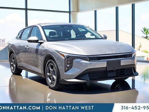 Used 2025 Kia K4 FWD image 22