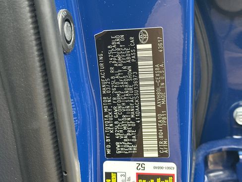 Used 2025 Toyota Camry LE image 28