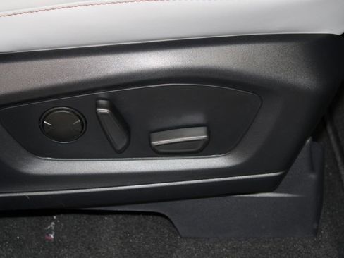 New 2026 Ford Explorer Active image 28