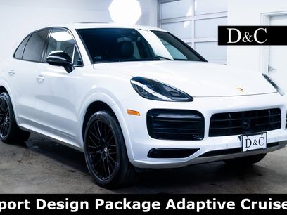 Used 2022 Porsche Cayenne w/ Premium Package
