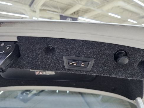 Used 2013 BMW 550i Sedan image 14