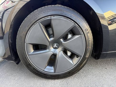Used 2023 Tesla Model 3 Standard Range RWD image 32