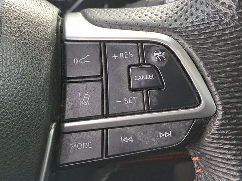 Certified 2024 Toyota Sienna XSE image 24