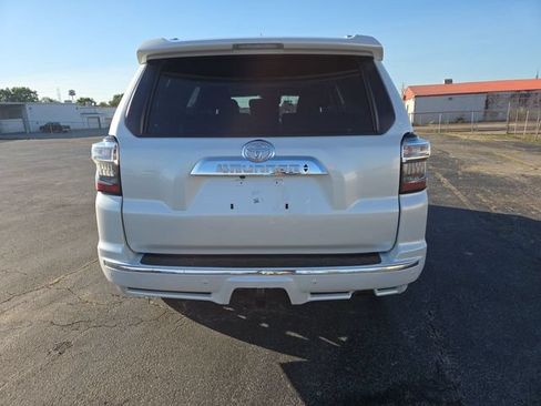 Used 2024 Toyota 4Runner Limited AWD/4WD image 7