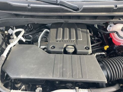 Used 2025 Chevrolet Silverado 1500 Custom Trail Boss image 38