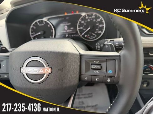 Certified 2025 Nissan Rogue SV image 16