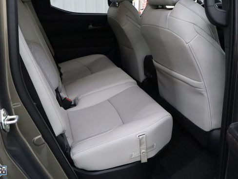 Used 2024 Toyota Tacoma Limited image 26