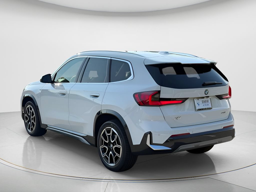 Certified 2025 BMW X1 xDrive28i w/ Premium Package AWD/4WD image 7