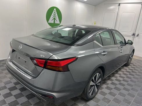 Used 2022 Nissan Altima 2.5 SV image 5