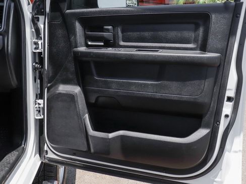 Used 2022 RAM 2500 Tradesman w/ Chrome Appearance Group image 41