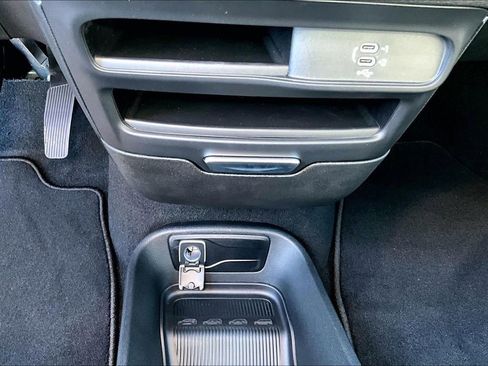 New 2026 Chrysler Pacifica Select FWD image 27