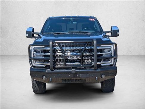 Used 2024 Ford F350 Platinum w/ FX4 Off-Road Package image 2