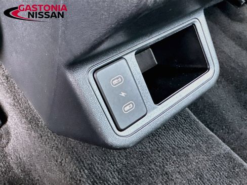Used 2025 Kia K4 FWD image 33