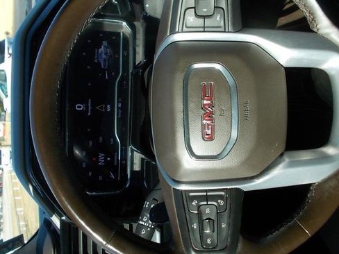Used 2023 GMC Sierra 1500 SLT w/ SLT Premium Plus Package image 17