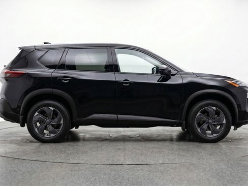 Used 2025 Nissan Rogue SV AWD/4WD image 11