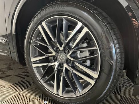 New 2026 Acura MDX SH-AWD w/ Advance Package image 3