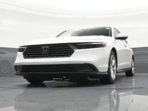 Used 2024 Honda Accord LX image 29