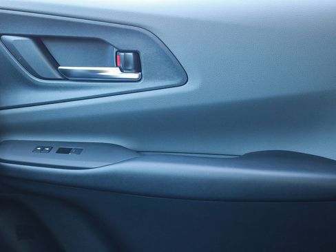 New 2026 Toyota Prius XLE FWD image 24