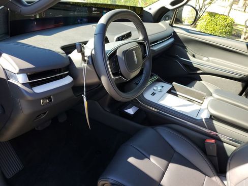 New 2025 Lincoln Navigator L Reserve w/ Jet Appearance Package image 21