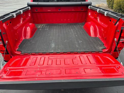 Used 2015 Chevrolet Silverado 1500 LTZ image 12