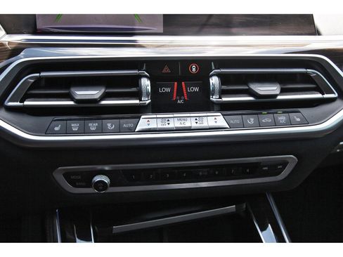 Used 2019 BMW X5 xDrive40i w/ Premium Package 2 AWD/4WD image 26