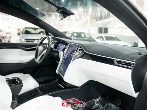 Used 2017 Tesla Model X 100D image 14
