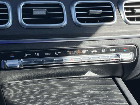 Certified 2025 Mercedes-Benz GLE 350 4MATIC image 29