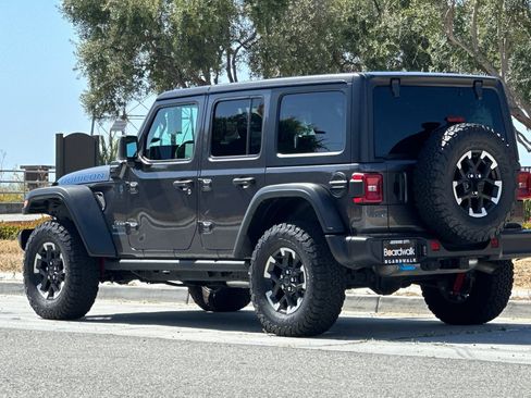 Used 2025 Jeep Wrangler Unlimited Rubicon 4xe w/ Convenience Group AWD/4WD image 6